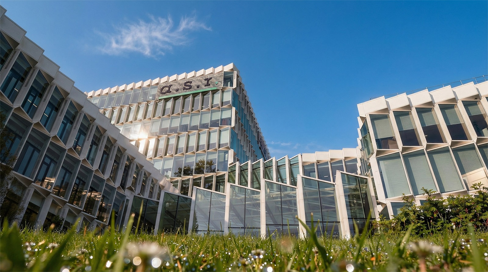 a.s.r. gebouw met tuin